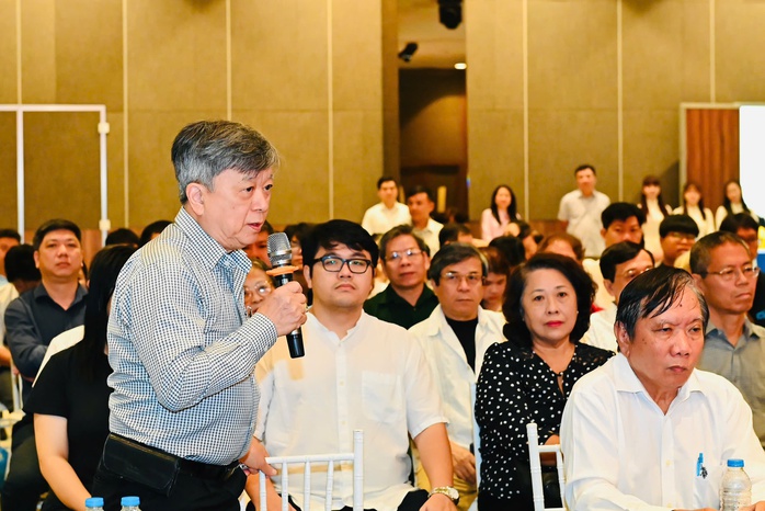 Cử tri t&iacute;n nhiệm 100%, giới thiệu &ocirc;ng Trần Lưu Quang ứng cử đại biểu Quốc hội - Ảnh 1.