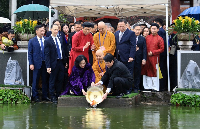 Chung tay x&acirc;y dựng đất nước phồn vinh, hạnh ph&uacute;c - Ảnh 2.