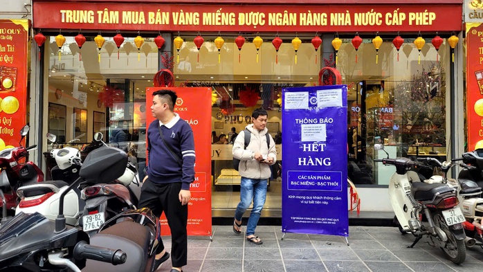 Mở van v&agrave;ng t&iacute;ch trữ - Ảnh 1.