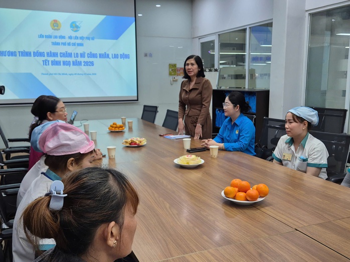 L&atilde;nh đạo TPHCM thăm doanh nghiệp v&agrave; chăm lo cho người lao động kh&oacute; khăn - Ảnh 6.