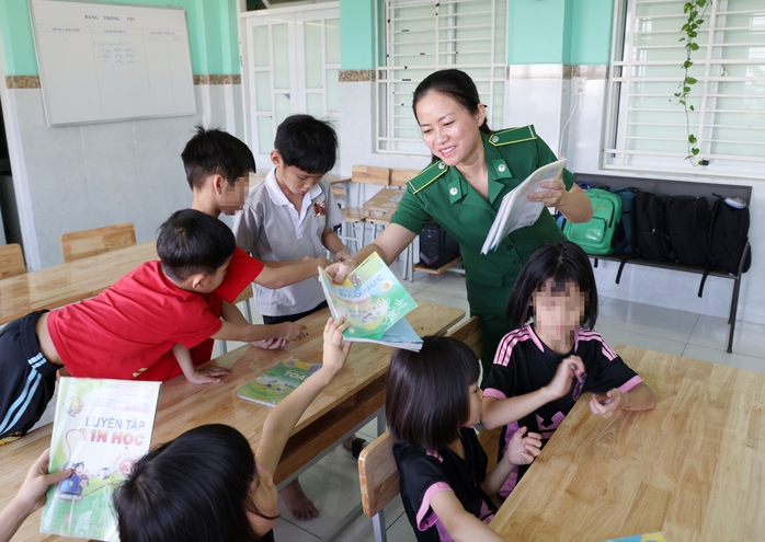 Sự h&oacute;a th&acirc;n lộng lẫy - Ảnh 1.