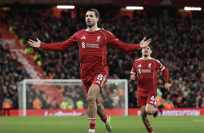 5 khoảnh khắc "đi&ecirc;n rồ" ở đại chiến Liverpool &ndash; Man City - Ảnh 2.