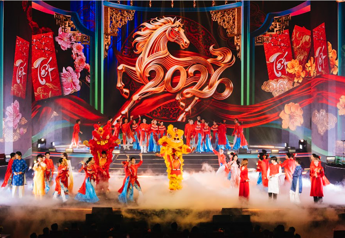 T&ugrave;ng Dương, Đức Ph&uacute;c khiến kh&aacute;n giả x&uacute;c động tại "Xu&acirc;n qu&ecirc; hương" - Ảnh 5.