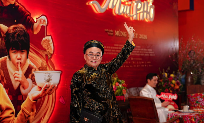 Xu&acirc;n Hinh h&eacute; lộ c&aacute;t s&ecirc; đ&oacute;ng phim "M&ugrave;i phở" kh&ocirc;ng bằng đi h&aacute;t hai b&agrave;i - Ảnh 2.