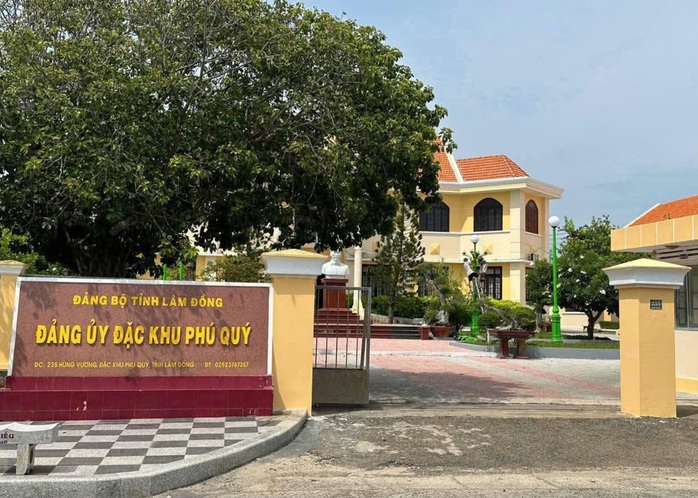 Ph&uacute; Qu&yacute; từ &ldquo;ph&aacute;o đ&agrave;i xanh&rdquo; đến cực tăng trưởng mới giữa biển khơi - Ảnh 5.