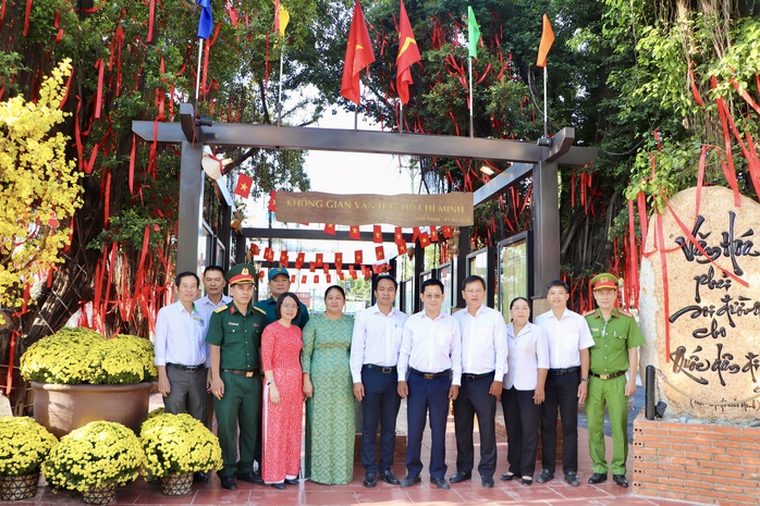 C&ocirc;ng vi&ecirc;n Nguyễn Tư Nghi&ecirc;m ở TPHCM: S&acirc;n pickelball v&agrave; cầu l&ocirc;ng hiện đại - Ảnh 2.