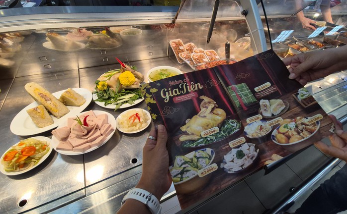 Si&ecirc;u thị tham gia cuộc đua m&acirc;m c&uacute;ng &ocirc;ng T&aacute;o năm 2026 với gi&aacute; hấp dẫn - Ảnh 3.