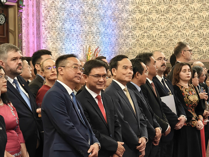 TP HCM sẵn s&agrave;ng cho c&uacute; h&iacute;ch tăng trưởng hai con số - Ảnh 2.