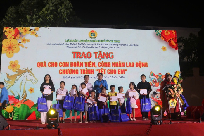 Tết sum vầy đến với người lao động tại TPHCM - Ảnh 4.