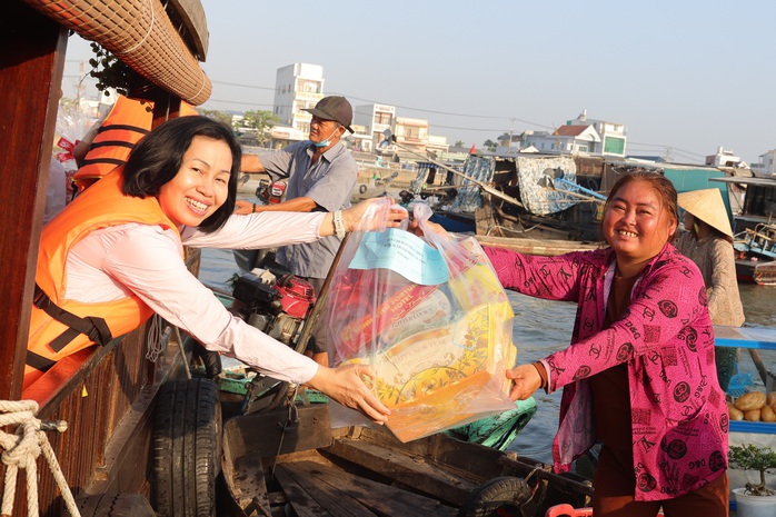 Cần Thơ tri &acirc;n người giữ hồn chợ nổi C&aacute;i Răng năm 2026 - Ảnh 5.