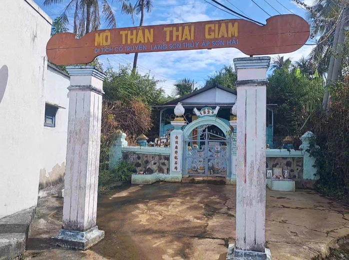 Mộ Thần Th&aacute;i Gi&aacute;m v&agrave; huyền t&iacute;ch bạch m&atilde; giữa đất Ph&uacute; H&agrave;i - Ảnh 4.