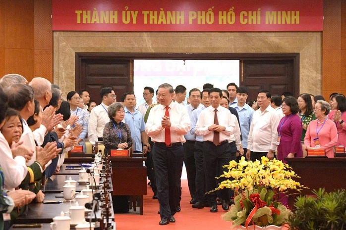 TP HCM đi trước, l&agrave;m mẫu cho cả nước - Ảnh 1.