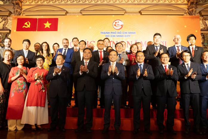 TP HCM sẵn s&agrave;ng cho c&uacute; h&iacute;ch tăng trưởng hai con số - Ảnh 6.