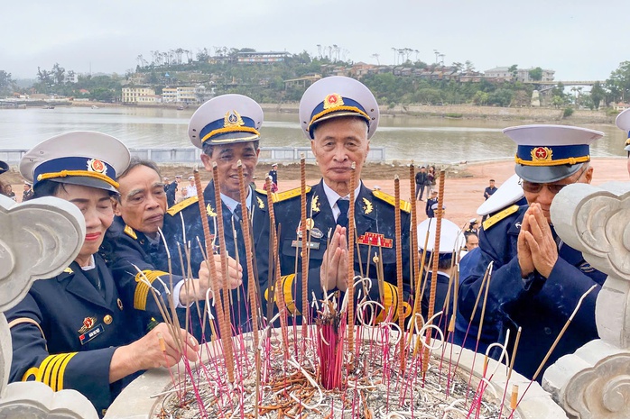 Kỷ niệm 58 năm Đoàn tàu không số hy sinh vì sự nghiệp giải phóng dân tộc - Ảnh 2. Kỷ niệm 58 năm Đoàn tàu không số hy sinh vì sự nghiệp giải phóng dân tộc - Ảnh 2.