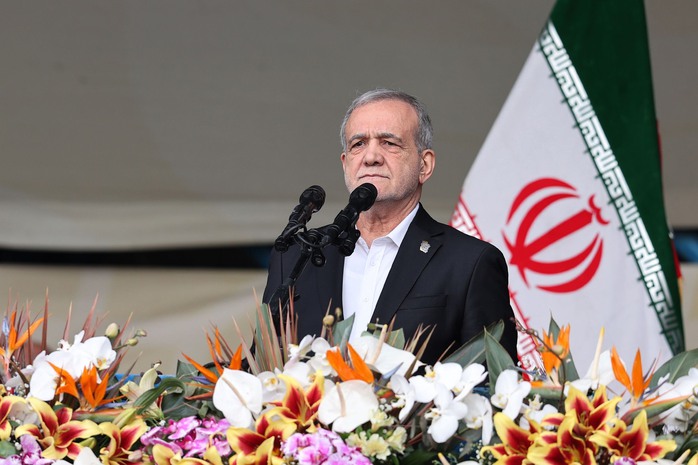 Ai tạm thời thay thế L&atilde;nh tụ tối cao Iran vừa từ trần? - Ảnh 1.