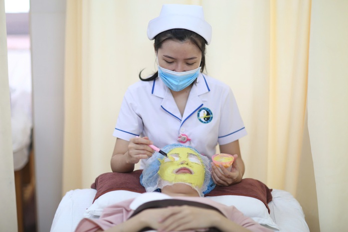 "Cứu" l&agrave;n da xuống cấp sau Tết - Ảnh 1.