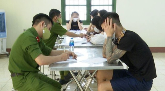 Giám sát người nghiện bằng vòng đeo điện tử trong cộng đồng năm 2026 - Ảnh 1. Giám sát người nghiện bằng vòng đeo điện tử trong cộng đồng năm 2026 - Ảnh 1.