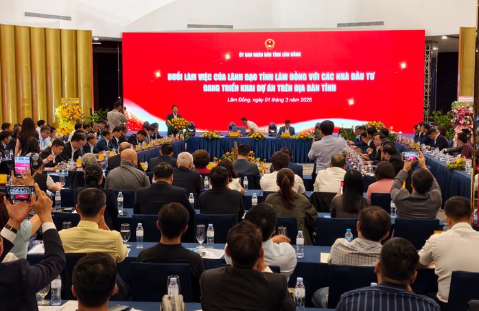 L&acirc;m Đồng gặp gỡ doanh nghiệp để th&aacute;o gỡ kh&oacute; khăn cho 337 dự &aacute;n - Ảnh 1.