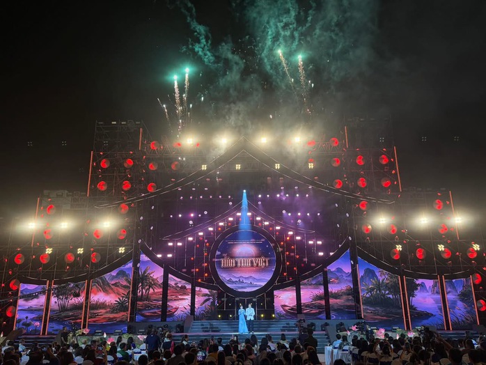 TP HCM: Đặc sắc Đ&ecirc;m Thơ Việt Nam 2026 "Hồn Thơ Việt" - Ảnh 1.