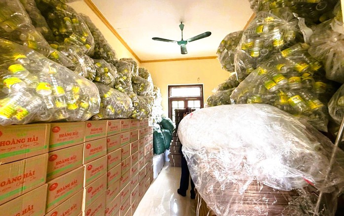 Bắt tạm giam chủ cơ sở sản xuất dấm ăn k&eacute;m chất lượng - Ảnh 2.