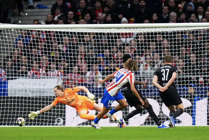 Tottenham thảm bại trước Atletico Madrid ở Champions League - Ảnh 1.