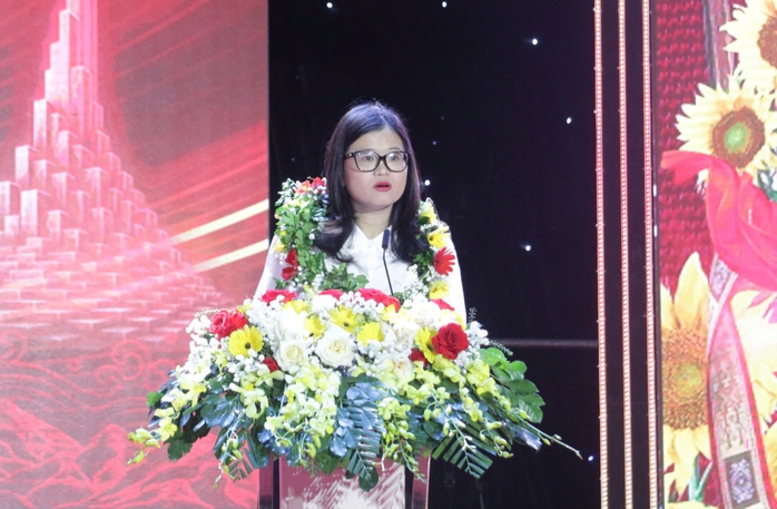 Người phụ nữ Đ&agrave; Nẵng đoạt giải nhất cuộc thi logo tỉnh Đắk Lắk năm 2026 - Ảnh 4.