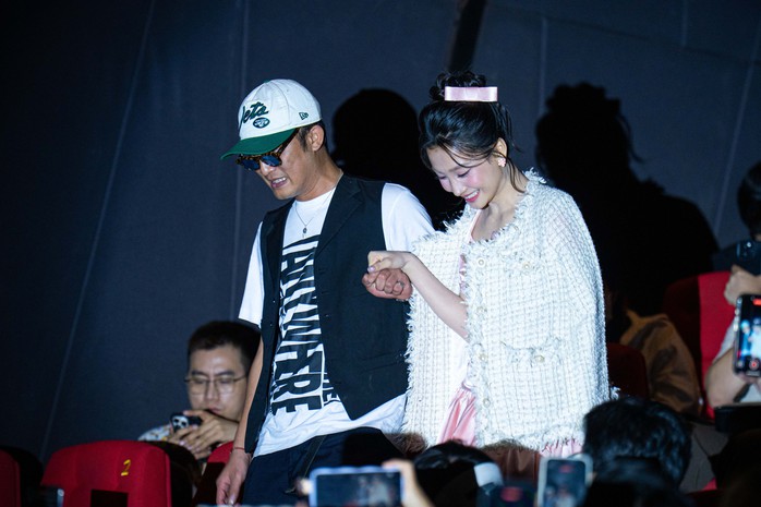 Khả Như sợ bị "thụt l&ugrave;i", Quang Tuấn tr&acirc;n trọng mọi khen ch&ecirc;  - Ảnh 4.