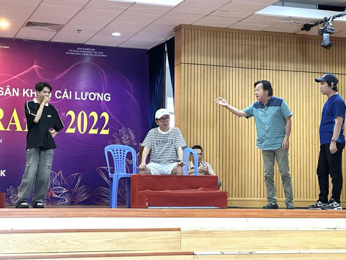 NSƯT Vũ Lu&acirc;n đầu tư vở cải lương "L&ocirc;i Vũ", Minh Dự đ&oacute;ng vai Lỗ Qu&yacute; - Ảnh 2.