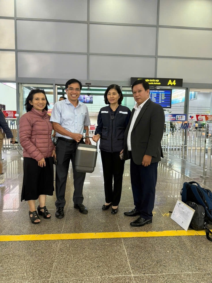 5 lọ "thần dược" khoảng 1 tỉ đồng được WHO hỗ trợ đưa về Đ&agrave; Nẵng cứu người - Ảnh 3.
