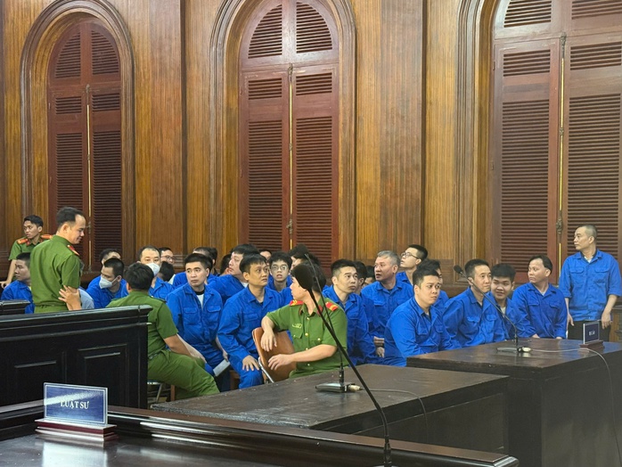 Sinh vi&ecirc;n trộm s&uacute;ng bảo t&agrave;ng, lập nh&oacute;m k&iacute;n bu&ocirc;n vũ kh&iacute; tr&ecirc;n mạng - Ảnh 1.