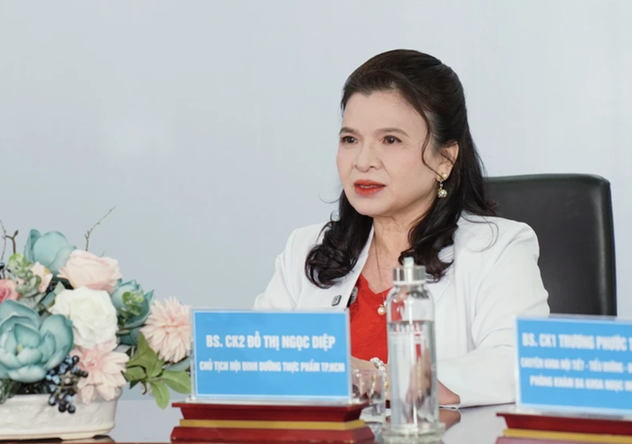  Tr&agrave;o lưu "mukbang" v&agrave; th&oacute;i quen ăn uống cực đoan g&acirc;y nhiều hệ lụy - Ảnh 1.