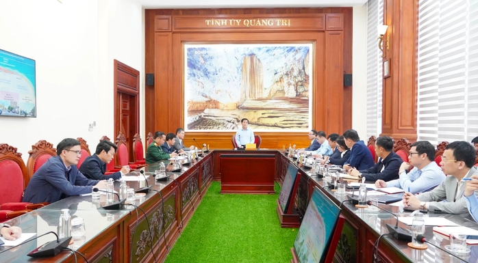 Quảng Trị ph&aacute;t triển b&atilde;i biển Nhật Lệ th&agrave;nh điểm đến du lịch hấp dẫn - Ảnh 1.