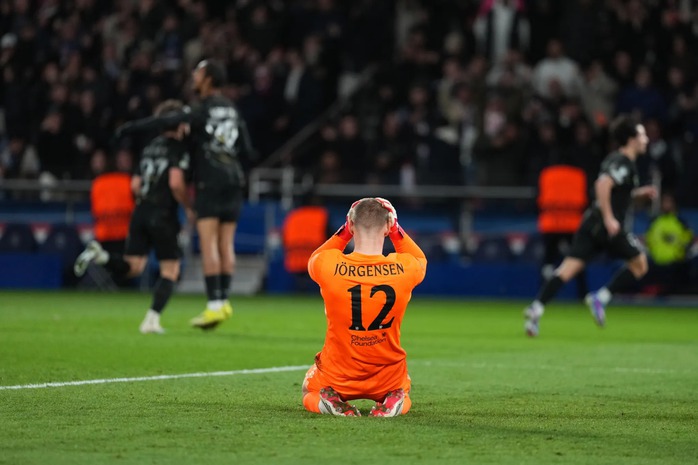 &ldquo;Điều kỳ lạ&rdquo; với 6 đại diện Anh ở lượt đi v&ograve;ng 1/8 Champions League - Ảnh 2.