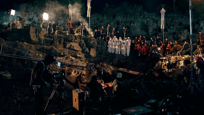  NSƯT Hạnh Th&uacute;y trở th&agrave;nh "tr&ugrave;m ma quỷ" kỳ b&iacute;, gh&ecirc; rợn - Ảnh 7.