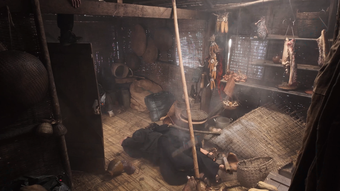  NSƯT Hạnh Th&uacute;y trở th&agrave;nh "tr&ugrave;m ma quỷ" kỳ b&iacute;, gh&ecirc; rợn - Ảnh 12.