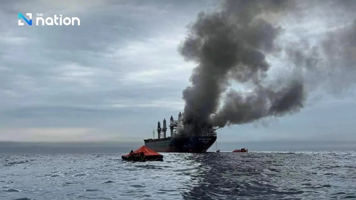 Iran siết chặt eo biển Hormuz v&agrave; khẩu chiến tại LHQ - Ảnh 2.