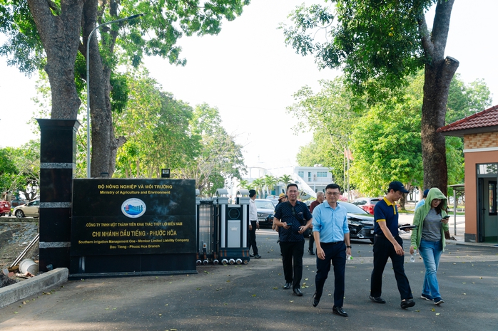 VIDEO: Ngẩn ngơ trước vẻ đẹp thơ mộng của "l&aacute; phổi xanh" Dầu Tiếng - Ảnh 4.