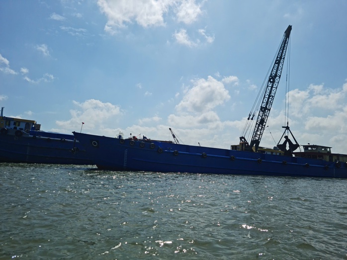 Kh&ocirc;ng c&oacute; việc s&agrave; lan chở c&aacute;t nhập khẩu về Việt Nam bị &ugrave;n ứ do gi&aacute; xăng dầu tăng - Ảnh 5.