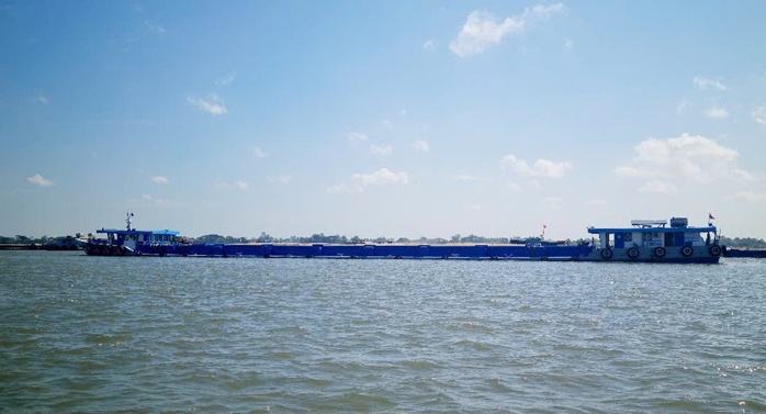 Kh&ocirc;ng c&oacute; việc s&agrave; lan chở c&aacute;t nhập khẩu về Việt Nam bị &ugrave;n ứ do gi&aacute; xăng dầu tăng - Ảnh 10.