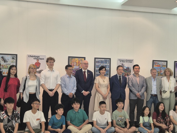 Trở lại tuổi thơ cùng truyện tranh Pháp ngữ của Bỉ - Ảnh 13.