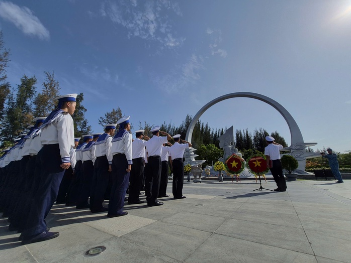  Gạc Ma - kh&uacute;c tr&aacute;ng ca bất tử - Ảnh 1.