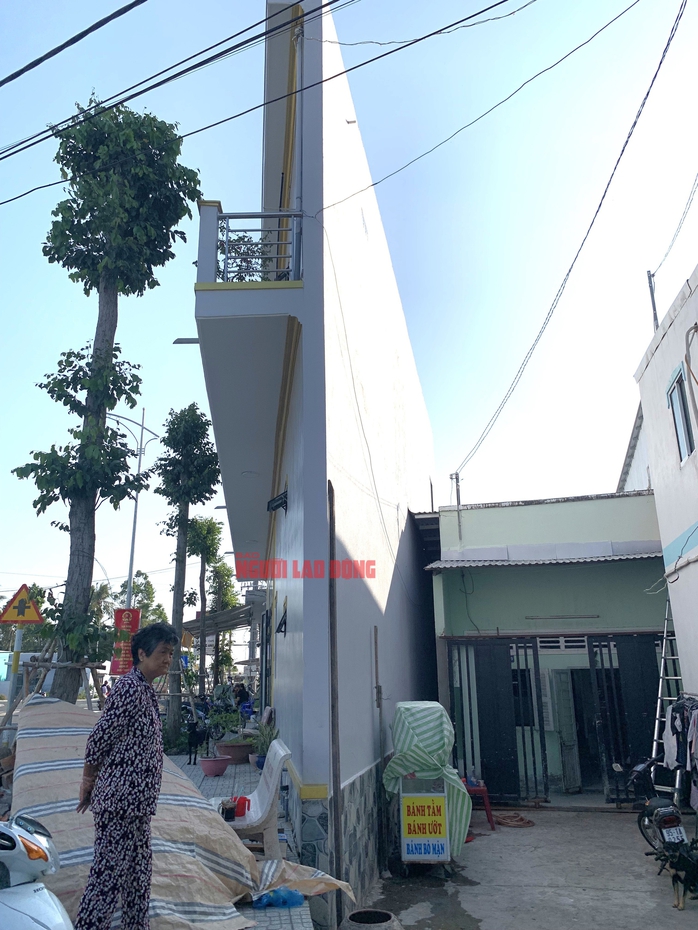 CLIP: Căn nh&agrave; "kỳ lạ" ở Cần Thơ khiến mạng x&atilde; hội b&agrave;n t&aacute;n - Ảnh 2.