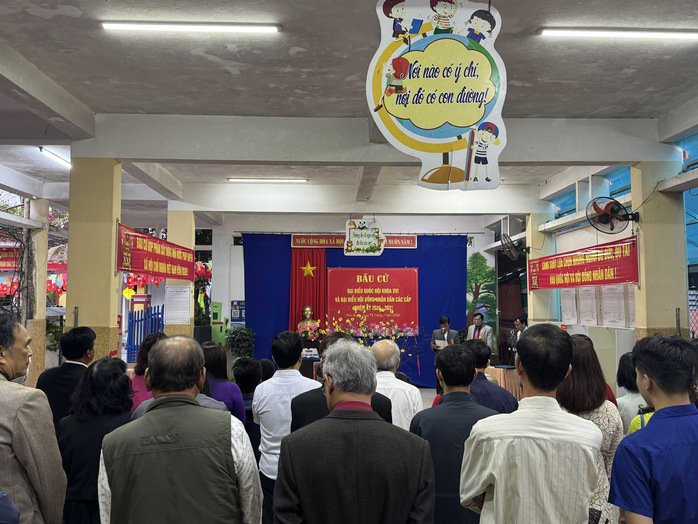 Đơn vị đầu ti&ecirc;n ho&agrave;n th&agrave;nh bầu cử sớm ở Huế - Ảnh 7.