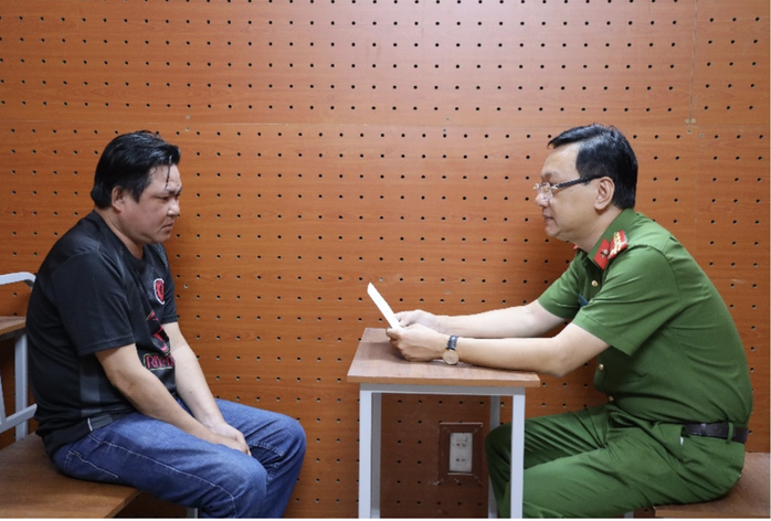 Công an Cần Thơ bắt nhiều nghi phạm - Ảnh 2. Công an Cần Thơ bắt nhiều nghi phạm - Ảnh 2.