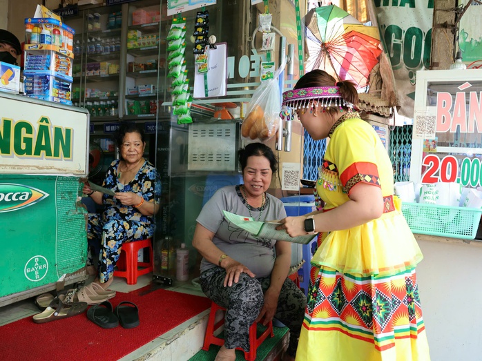 TP Cần Thơ rực rỡ sắc màu trước ngày bầu cử - Ảnh 18.