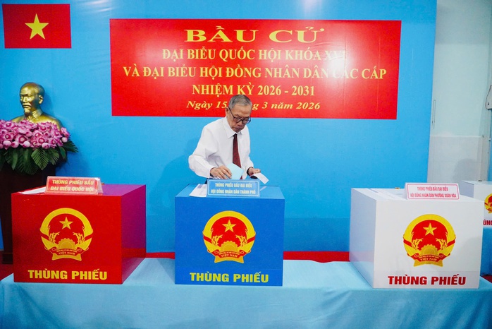 B&aacute;o in Người Lao Động 16-3: &ldquo;Ph&ograve;ng th&iacute; nghiệm&rdquo; của Mỹ đối đầu Iran - Ảnh 2.