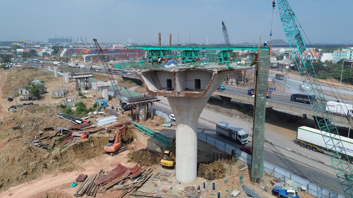 H&agrave;ng loạt c&ocirc;ng tr&igrave;nh r&uacute;t ngắn thời gian về đ&iacute;ch - Ảnh 1.