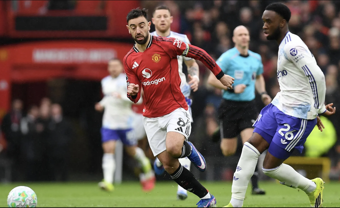 Fernandes chạm tay kỳ tích, Man United "bắn hạ" Aston Villa - Ảnh 5.