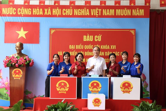 - Ảnh 2. - Ảnh 2.