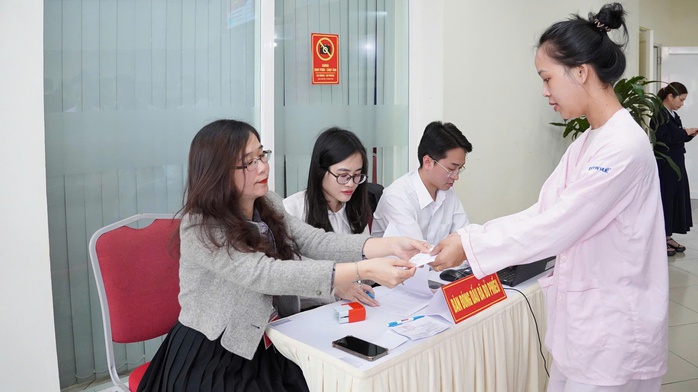 Đã có 10 xã, phường ở Huế có 100% cử tri đi bỏ phiếu - Ảnh 3.